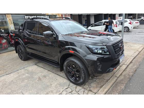 NISSAN FRONTIER 2.3 16V TURBO DIESEL PRO4X CD 4X4 AUTOMÁTICO